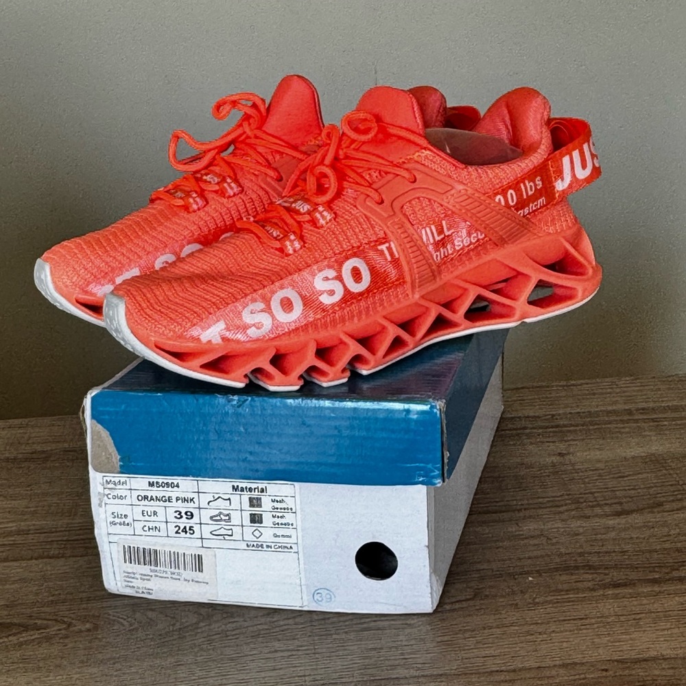 So So Sneakers Orange Pink Lightweight Trainers Size 39 (US 8 Women)
